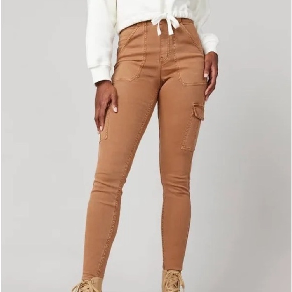 Spanx Stretch Twill Ankle Cargo Pants, Honey Glow, size Small Petite, NWT